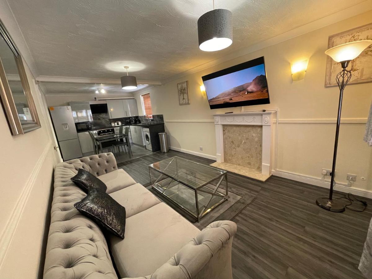 The Regency Entire 1 Bedroom Flat Accomodation Leicester Exterior photo